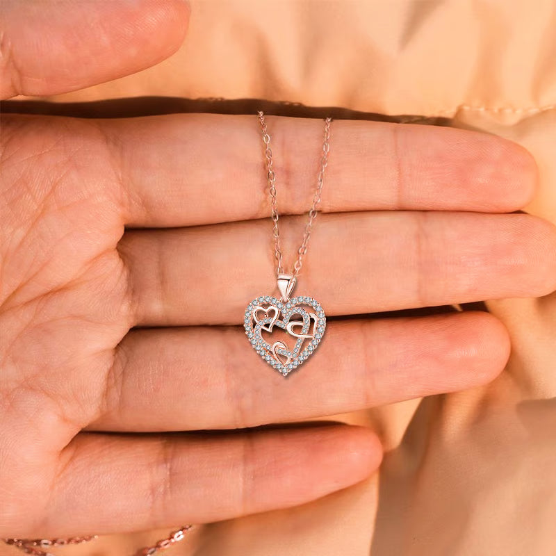 👩❤️👩''Sisters of my soul & Friends of my heart''💕-Interlocking Hearts Necklace