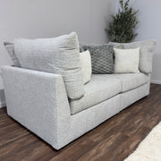 Mckenzie Loveseat